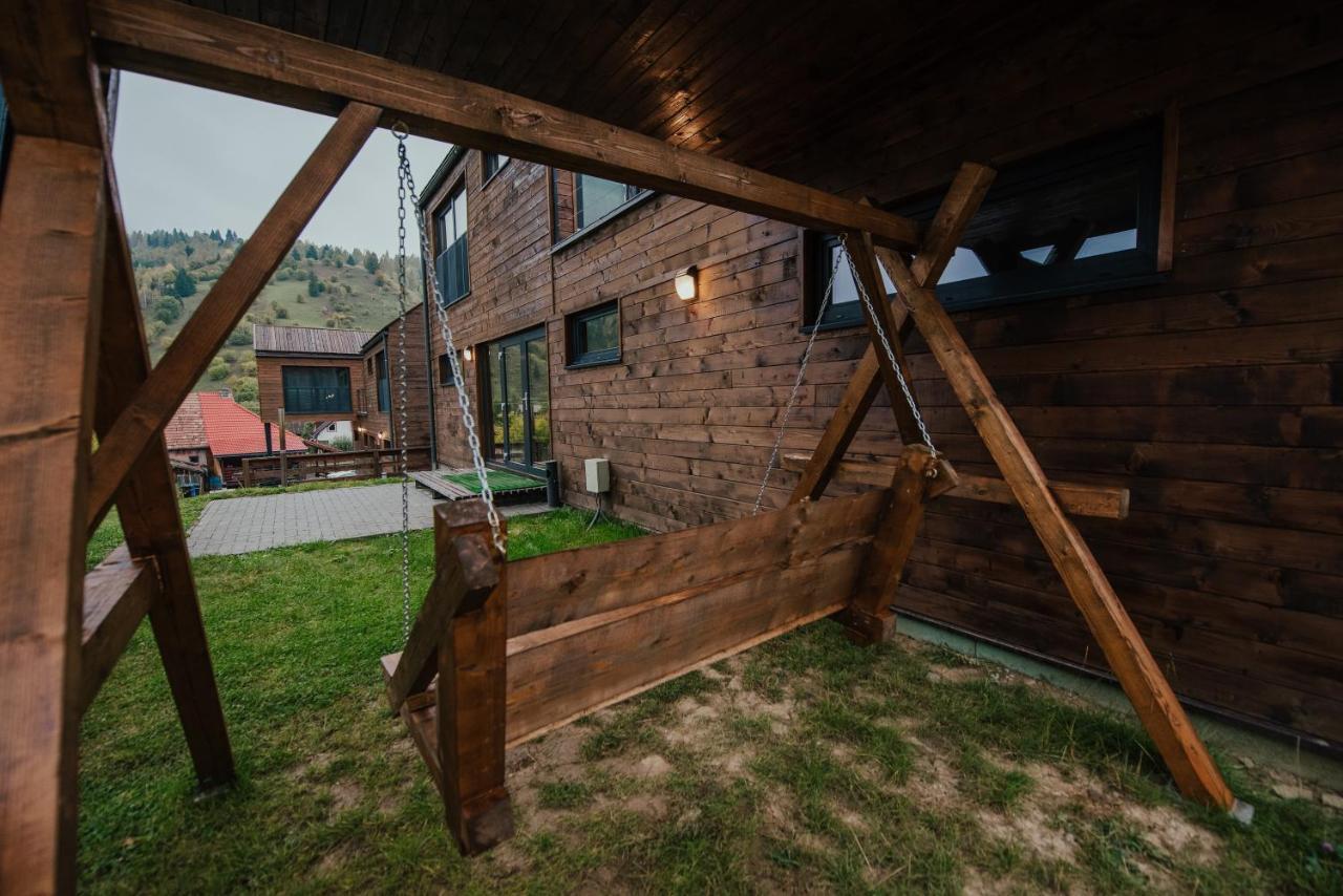 Orion Apartments Gyimesfelsőlok Kültér fotó