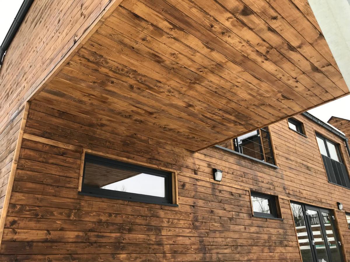 Orion Apartments Gyimesfelsőlok Kültér fotó